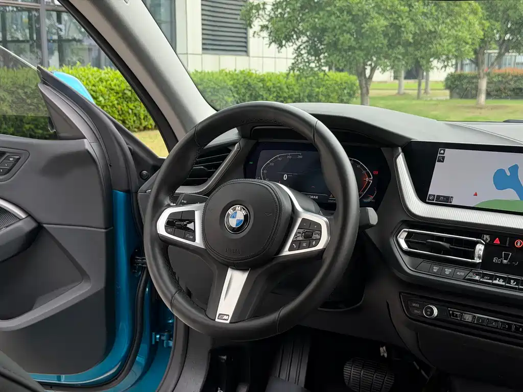 BMW 2 Series 2023 — фото 17