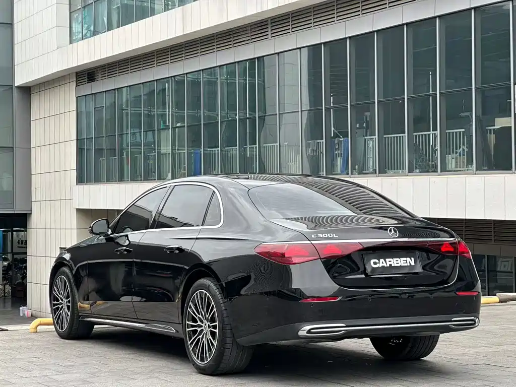 Mercedes-Benz E-Class 2024