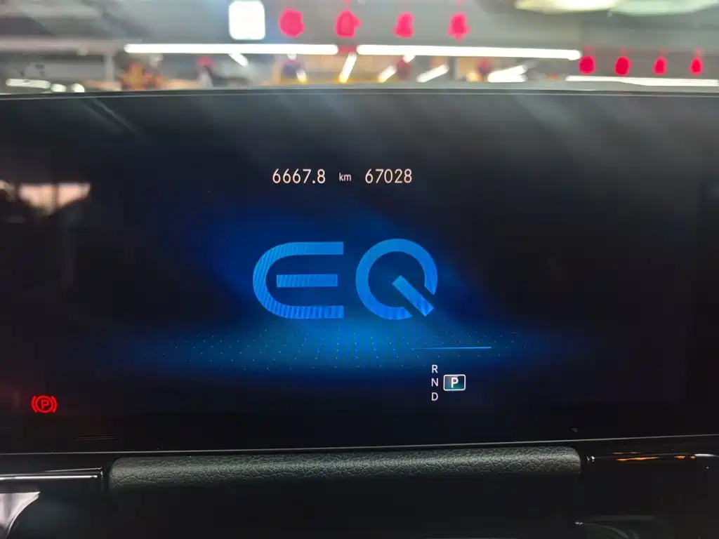 Mercedes-Benz EQA 2023