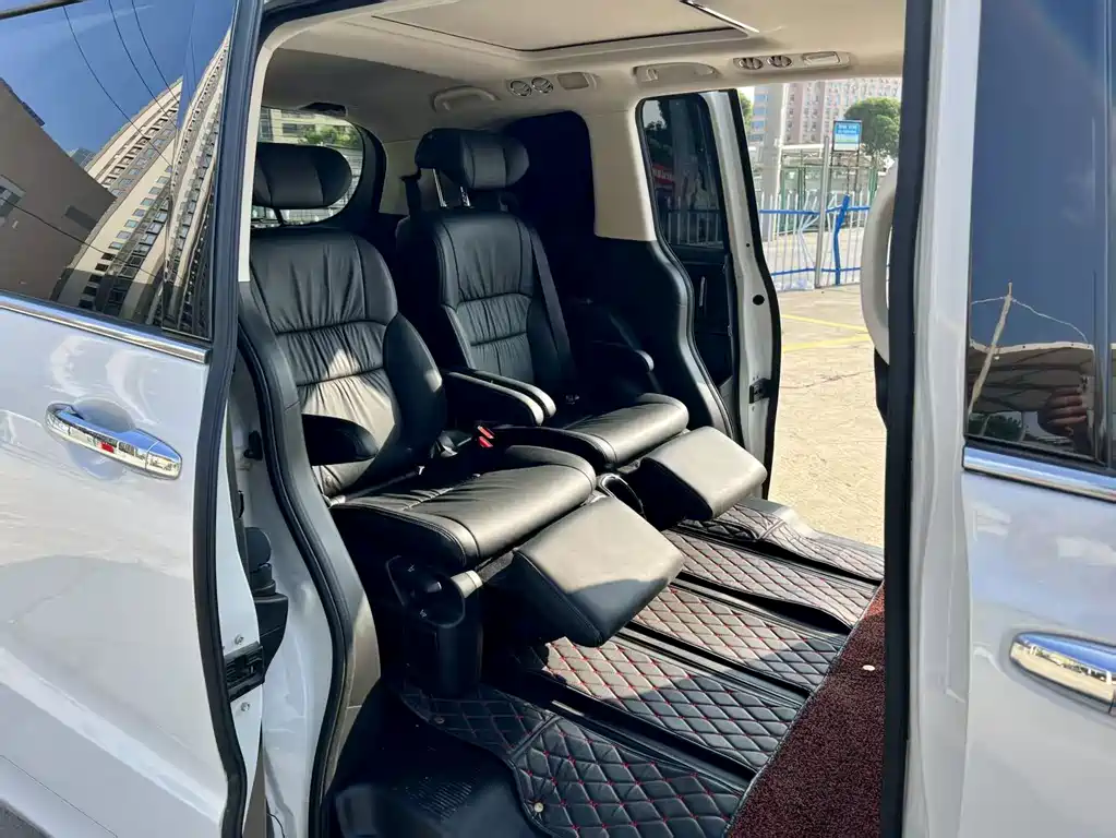 Honda Odyssey 2018 — фото 6