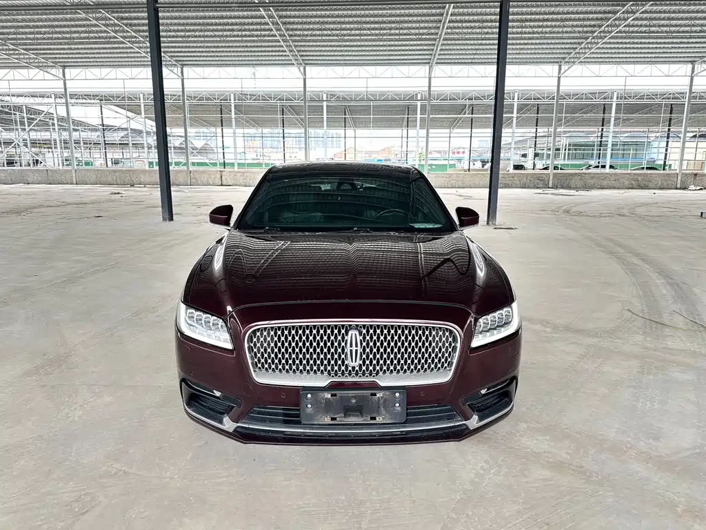 Lincoln Continental 2019 — фото 2