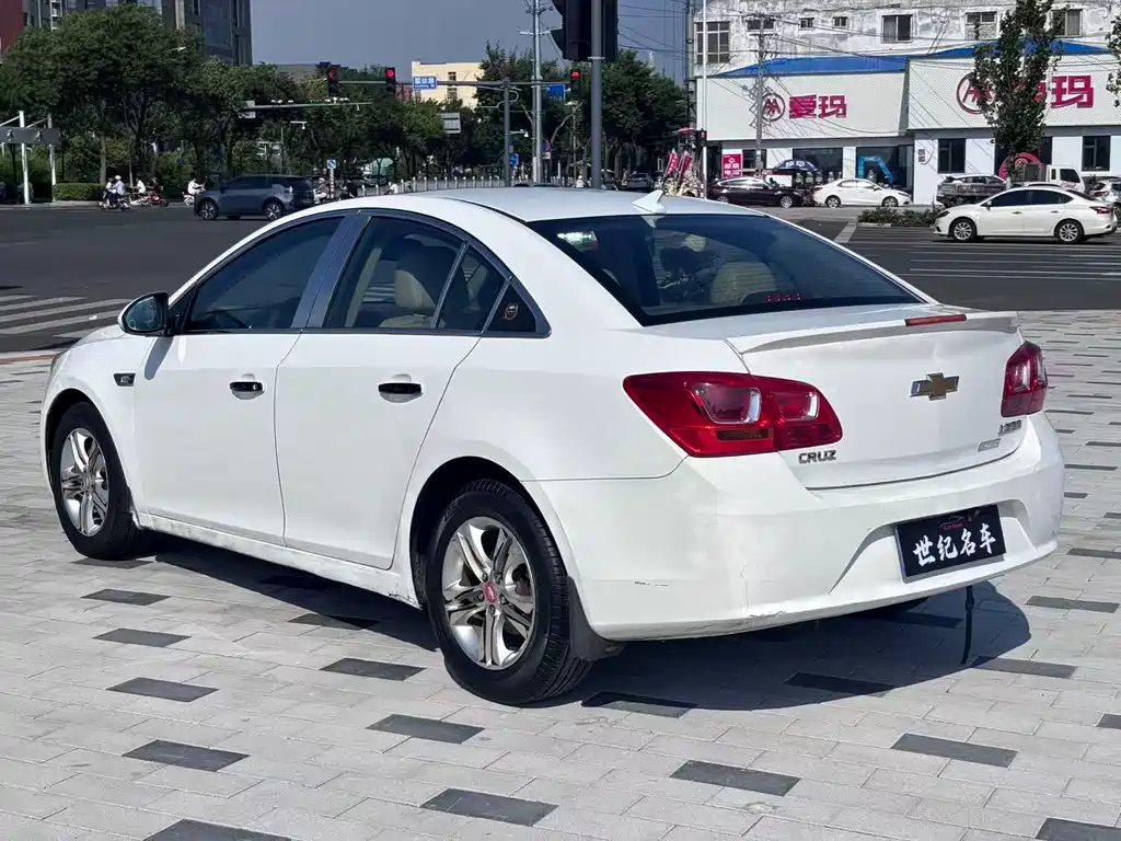 Chevrolet Cruze 2015 — фото 9