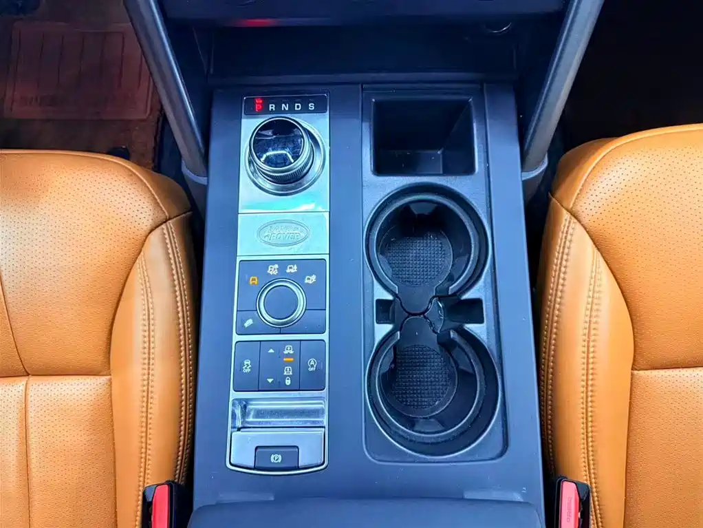 Land Rover Discovery 2020 — фото 10