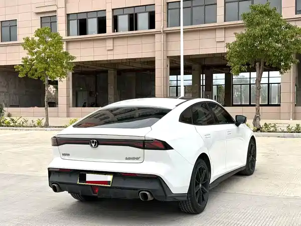 Changan UNI-V 2022