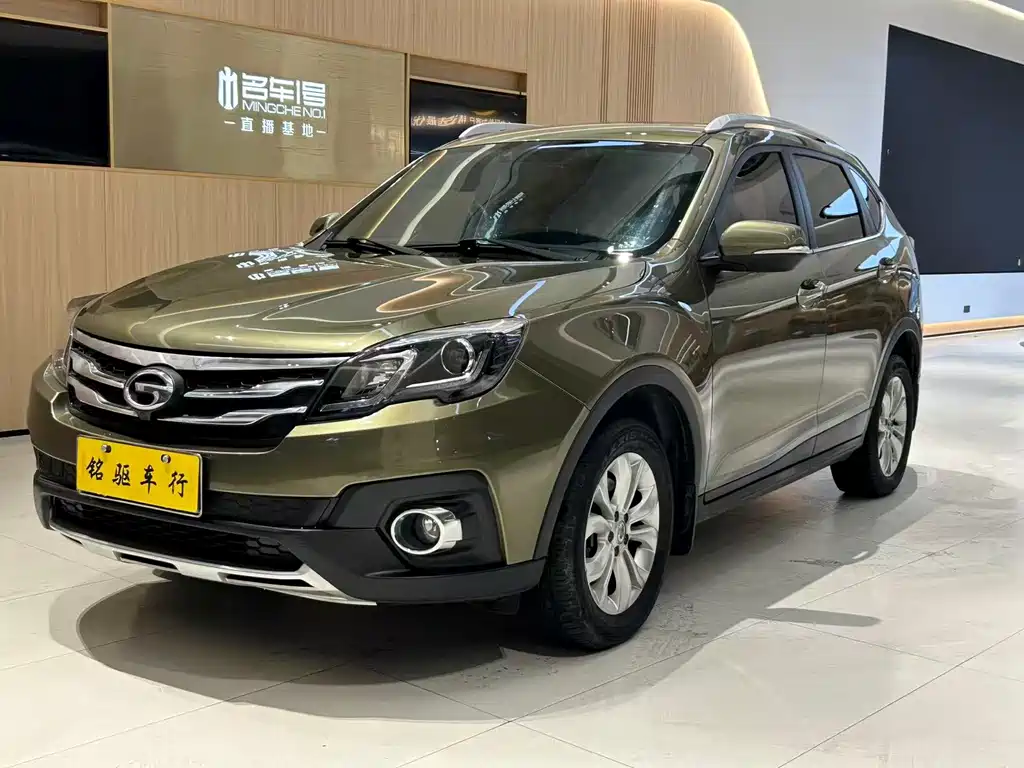GAC Trumpchi GS5 Super 2015 — фото 1