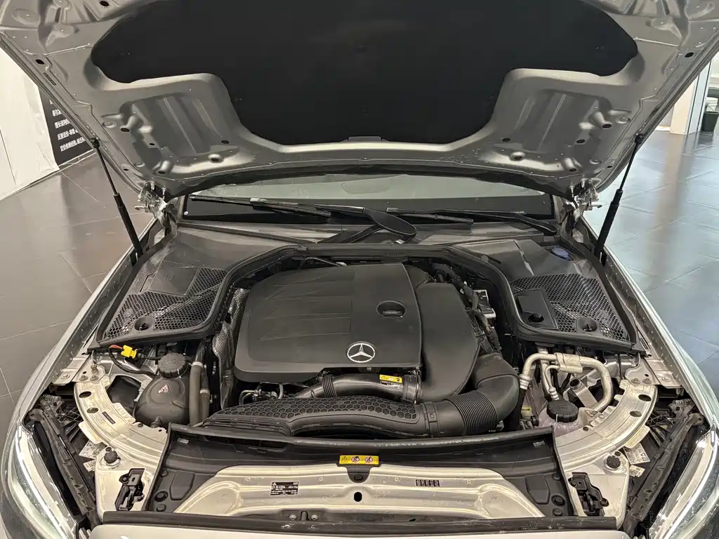 Mercedes-Benz C-Class 2019 — фото 20