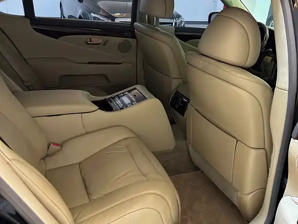 Lexus LS 2006