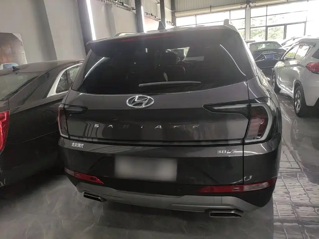 Hyundai Santa Fe 2023