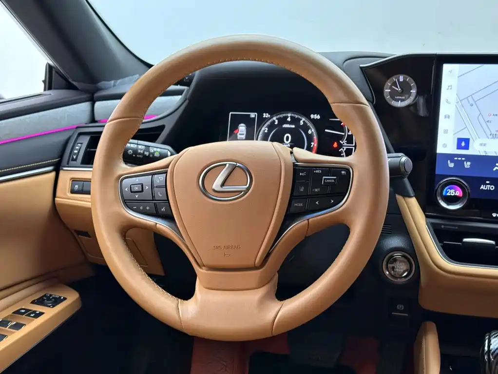 Lexus ES 2025 — фото 12