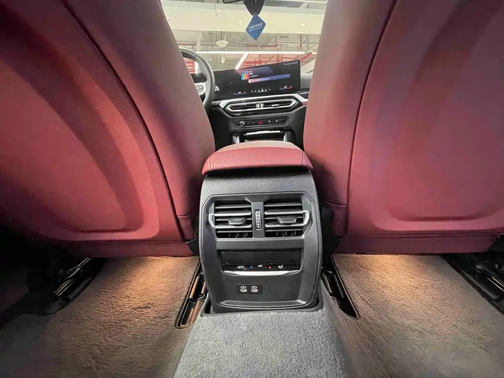 BMW i3 2024 — фото 14