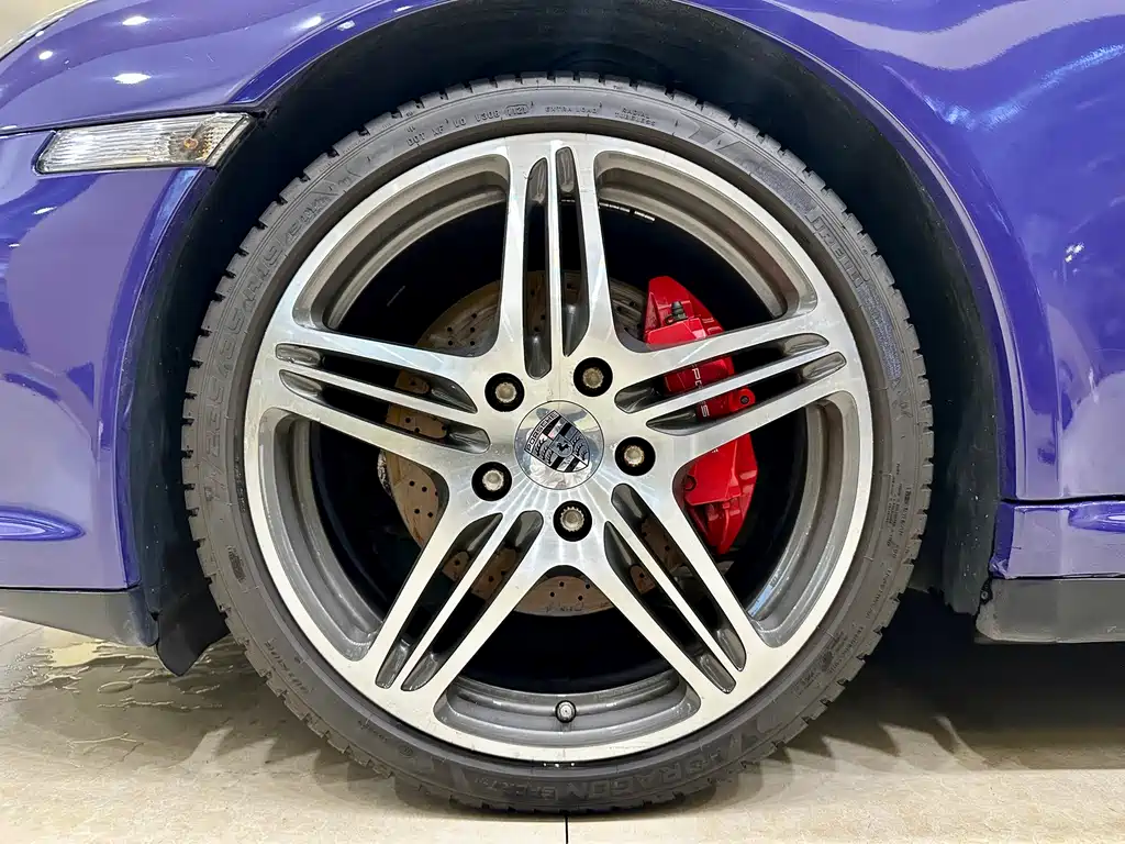 Porsche 911 2011 — фото 19