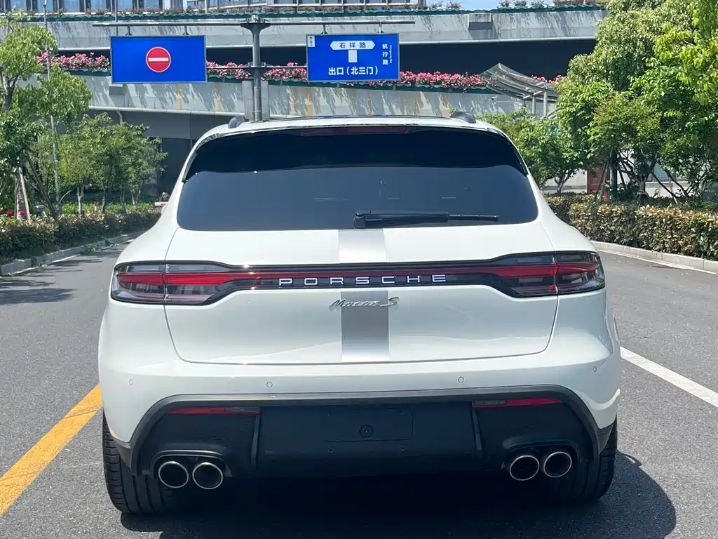 Porsche Macan 2024 — фото 17