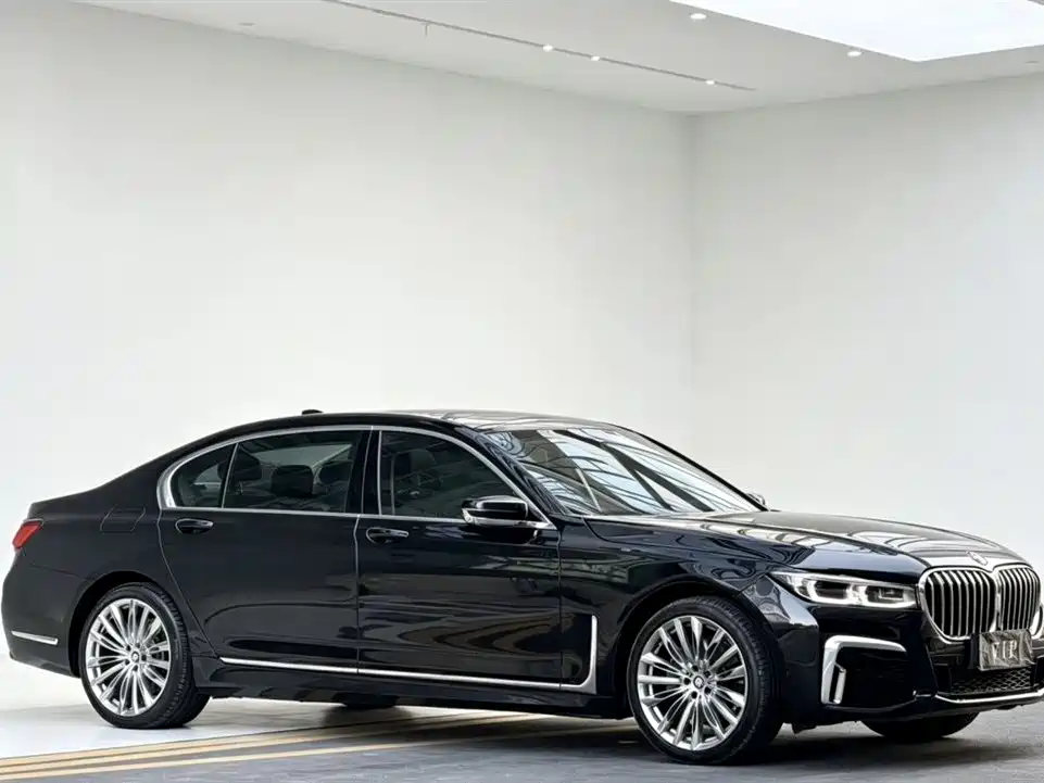BMW 7 Series 2016 — фото 3