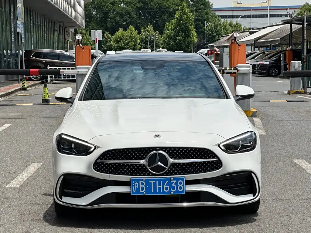Mercedes-Benz C-Class 2024 — фото 2