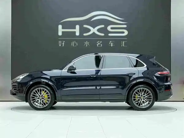 Porsche Cayenne 2022