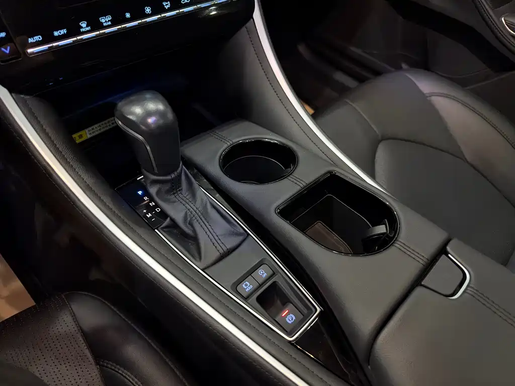 Toyota Avalon 2022 — фото 16