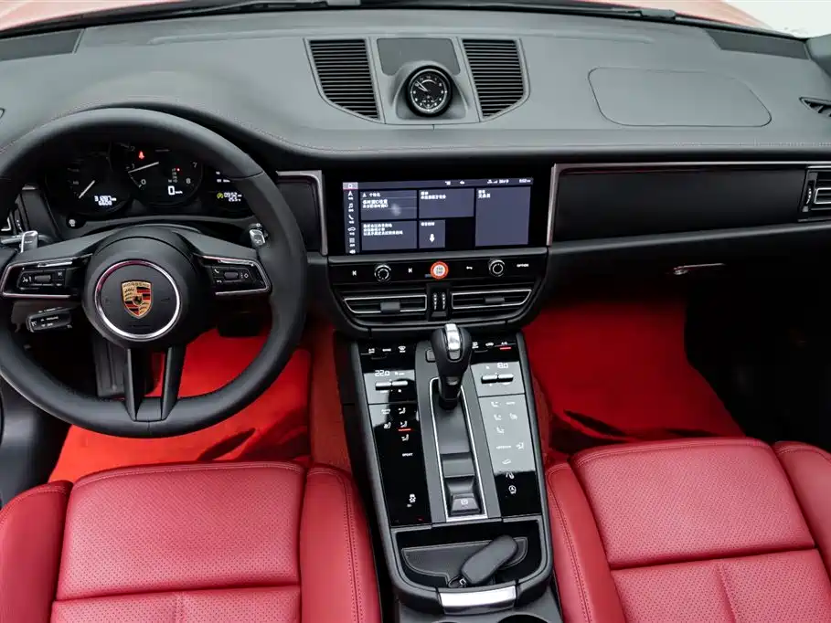 Porsche Macan 2023 — фото 13