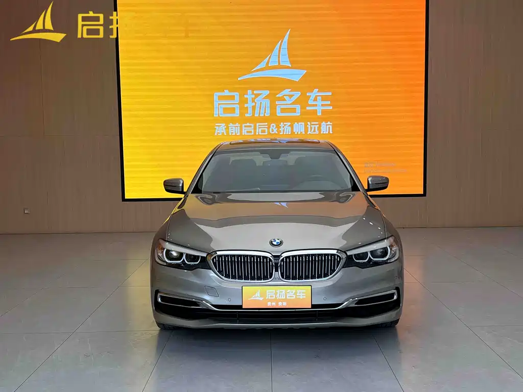BMW 5 Series 2020 — фото 1