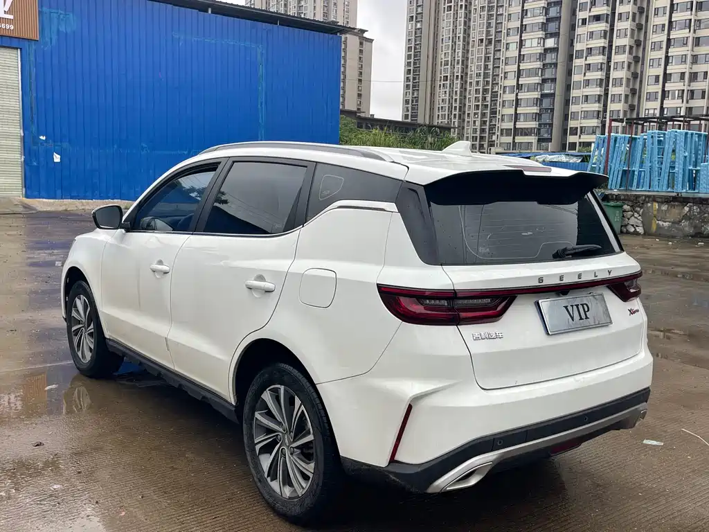 Geely Vision X6 2022