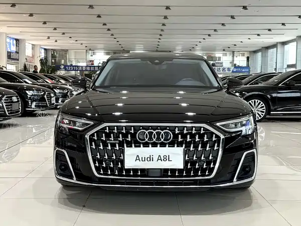 Audi A8 2023