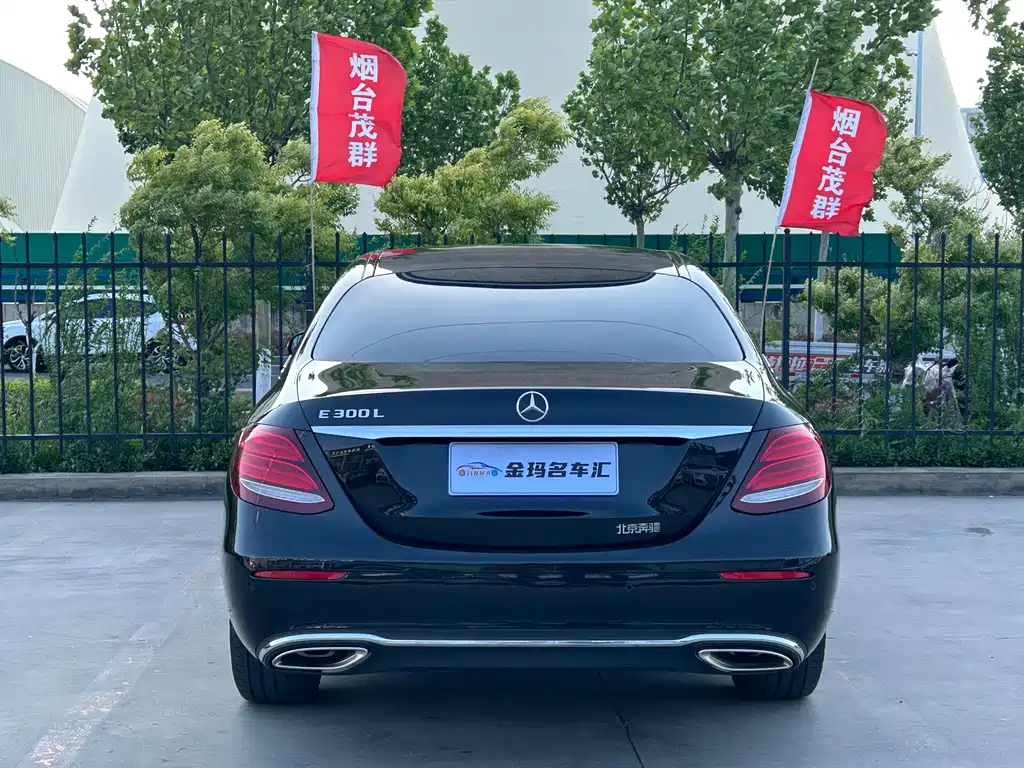 Mercedes-Benz E-Class 2017 — фото 11