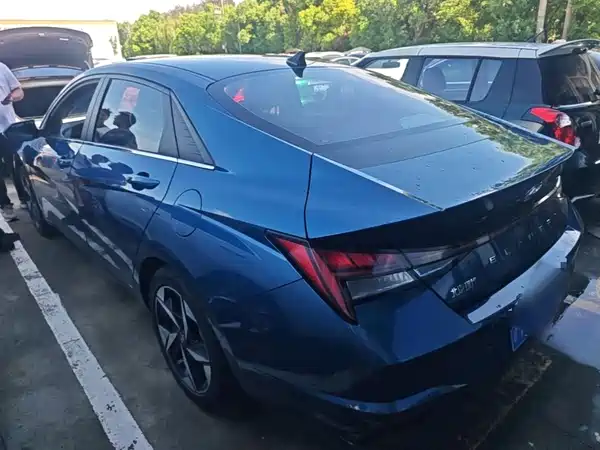 Hyundai Elantra 2020