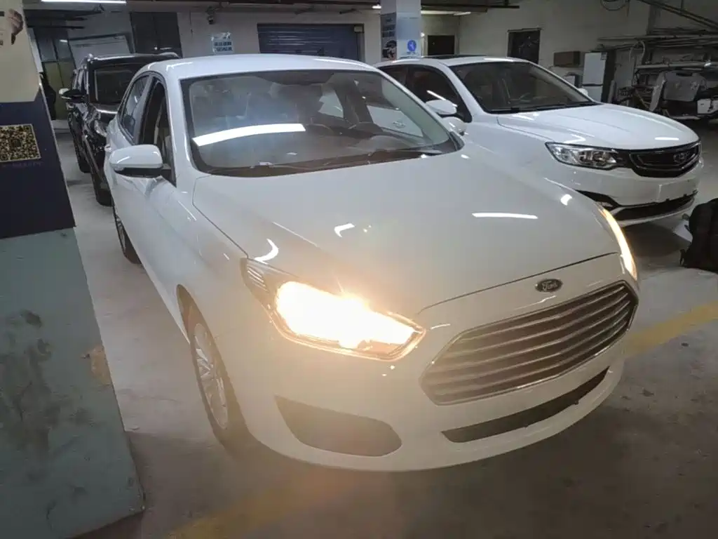 Ford Escort 2017
