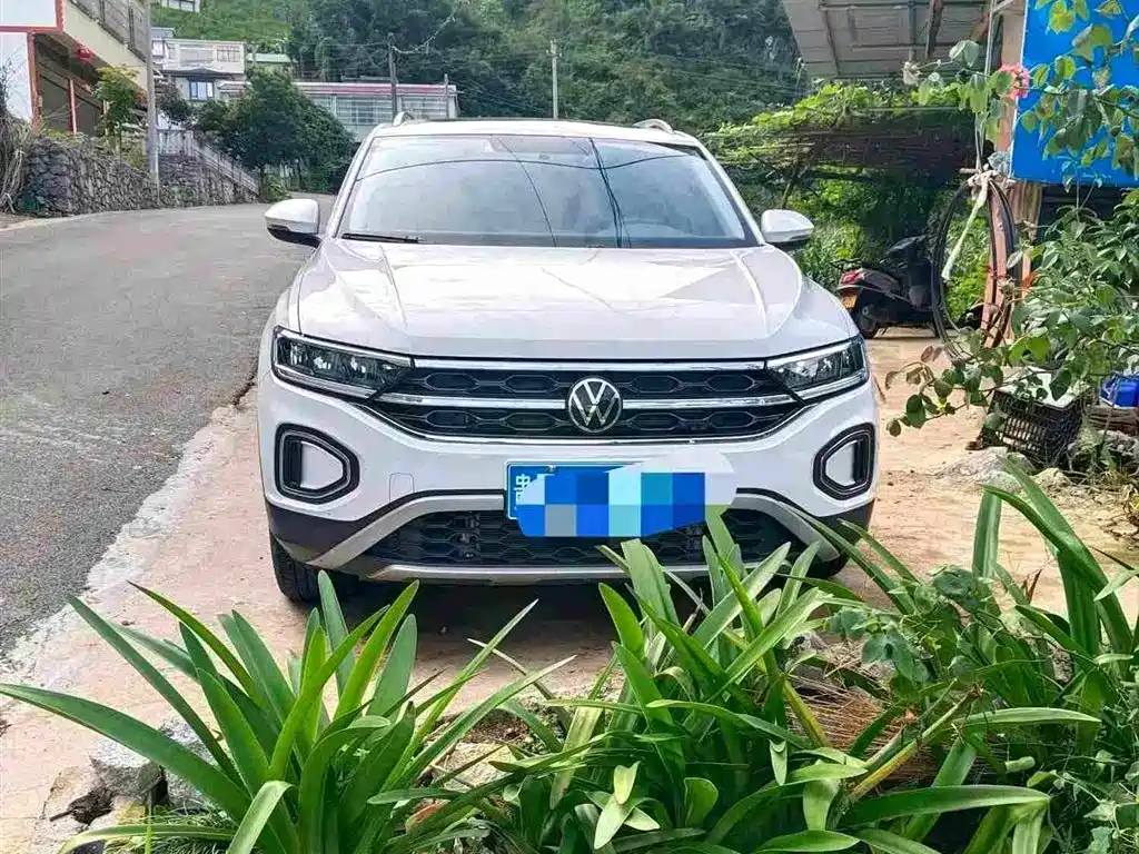 Volkswagen T-Roc 2023