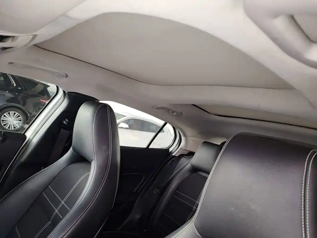 Mercedes-Benz GLA 2015 — фото 18