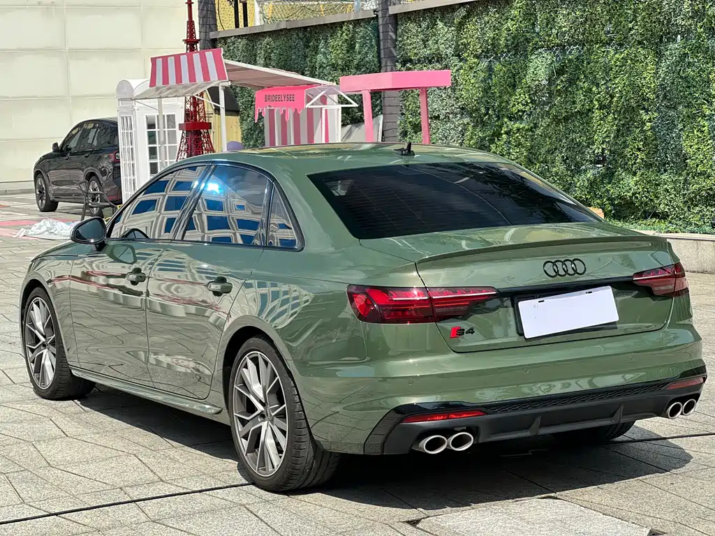 Audi S4 2024