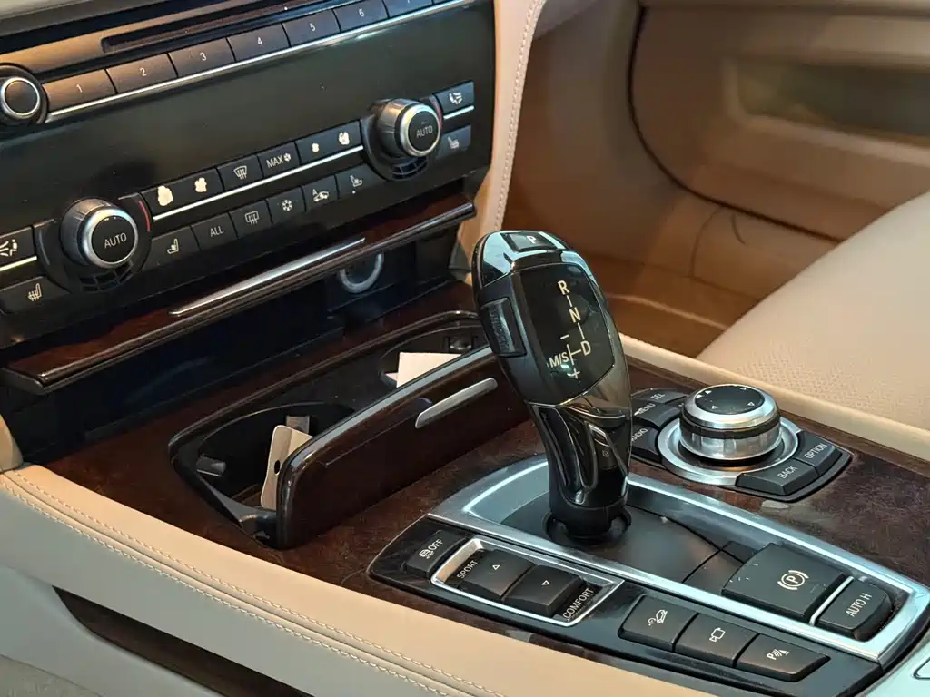 BMW 7 Series 2010