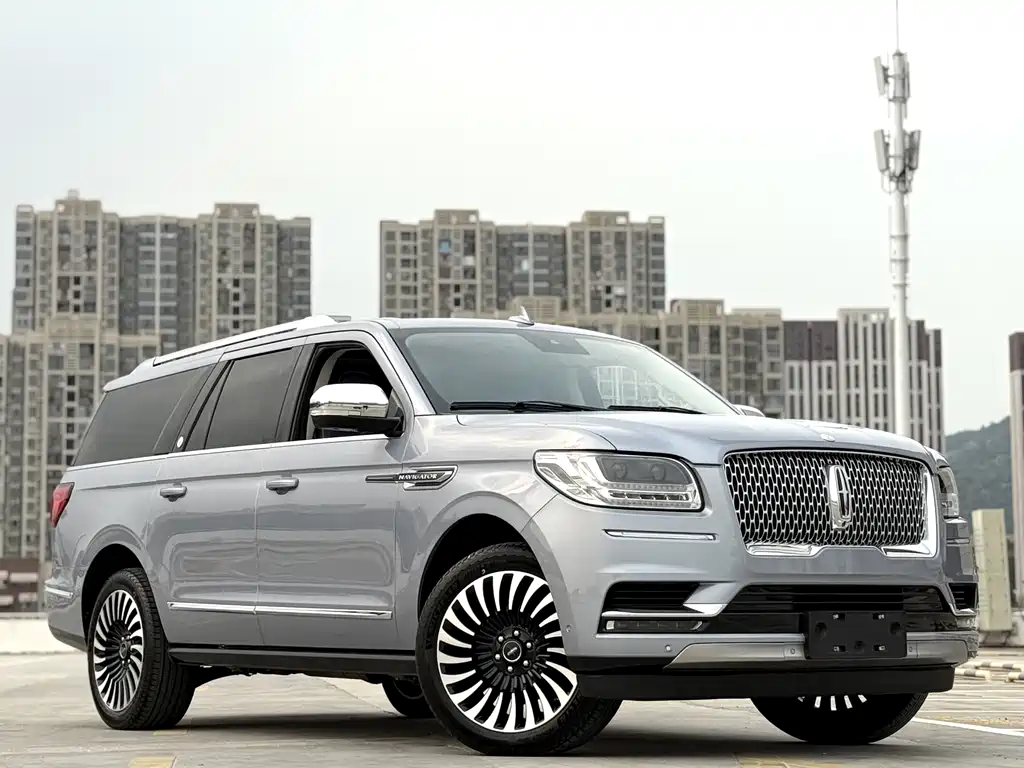 Lincoln Navigator 2022 — фото 3
