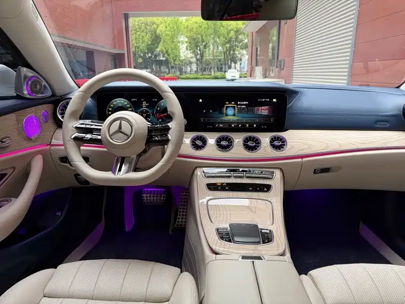 Mercedes-Benz E-Class 2020 — фото 11