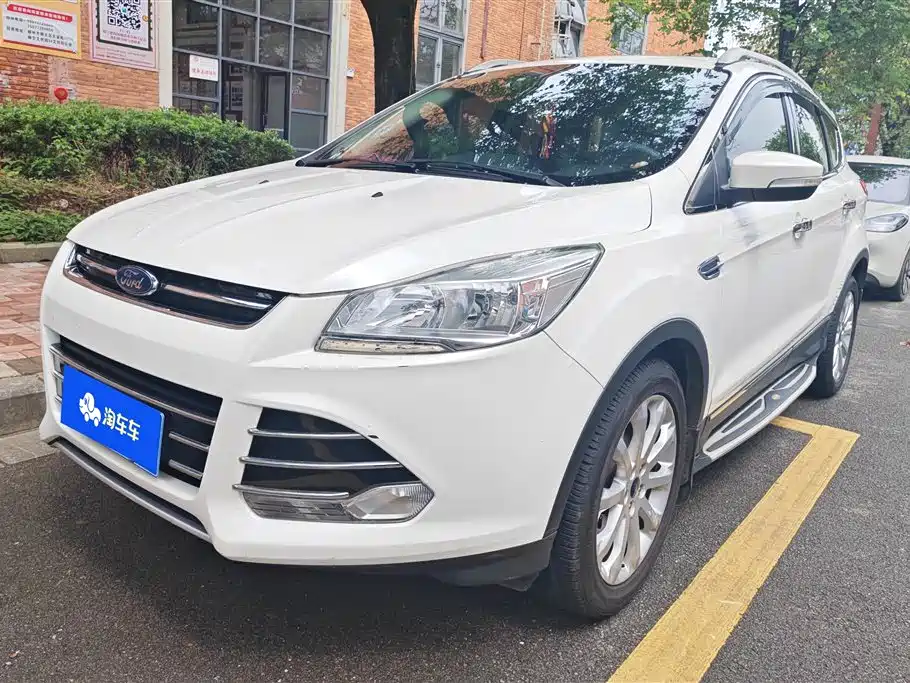 Ford Kuga 2016 — фото 1