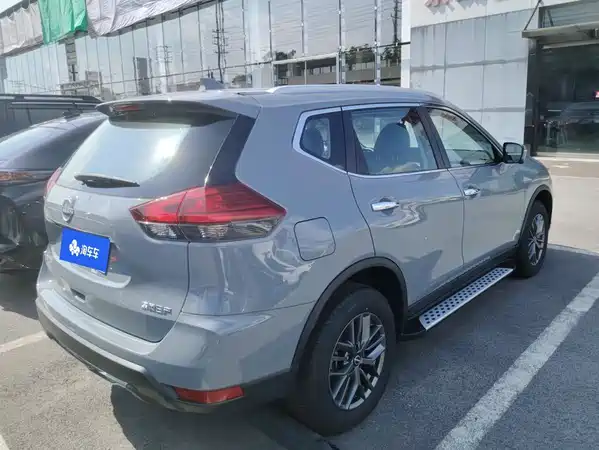 Nissan X-Trail 2025