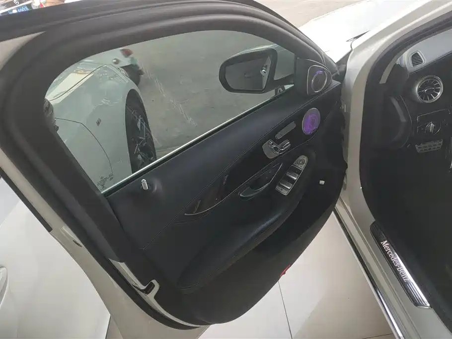 Mercedes-Benz C-Class 2017