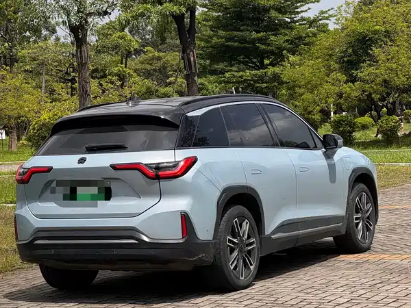 NIO ES6 2020