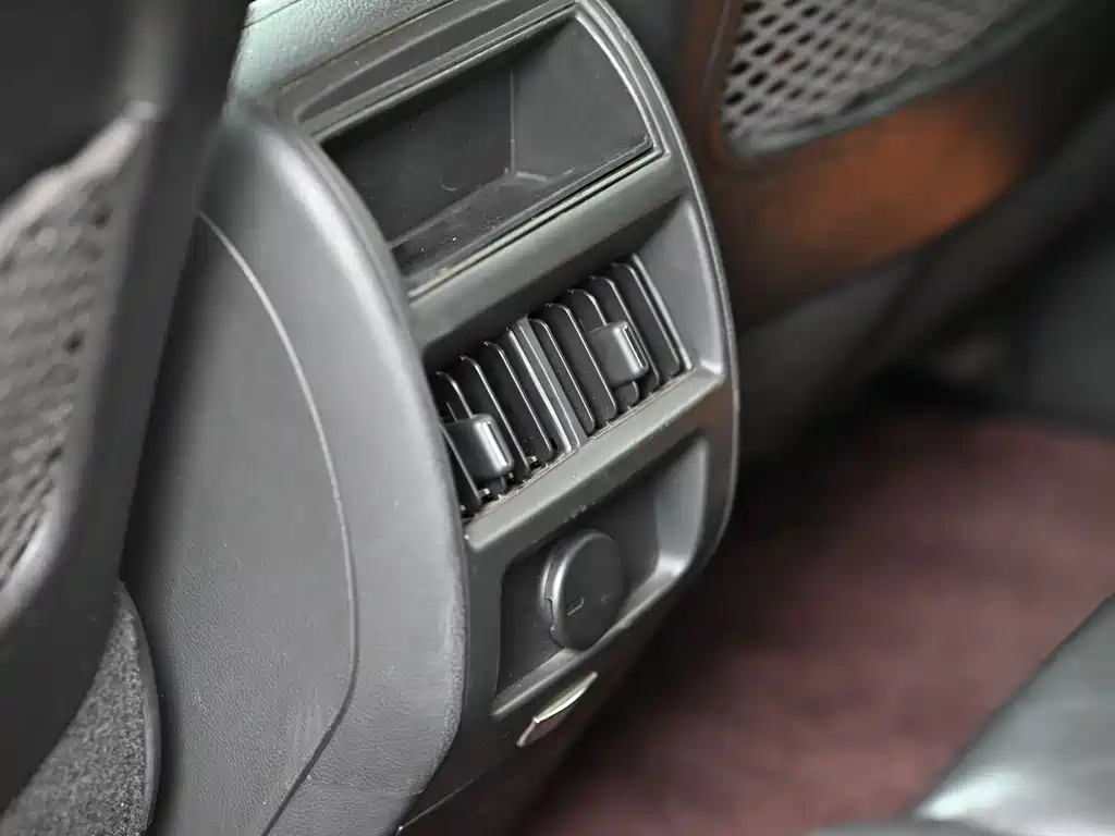 Cadillac SRX 2013 — фото 14