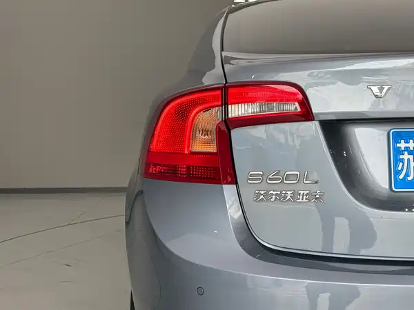Volvo S60 2019