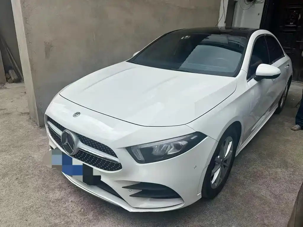 Mercedes-Benz A-Class 2019 — фото 1