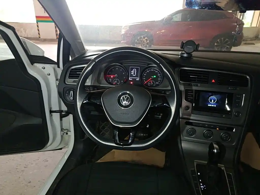 Volkswagen Golf 2016