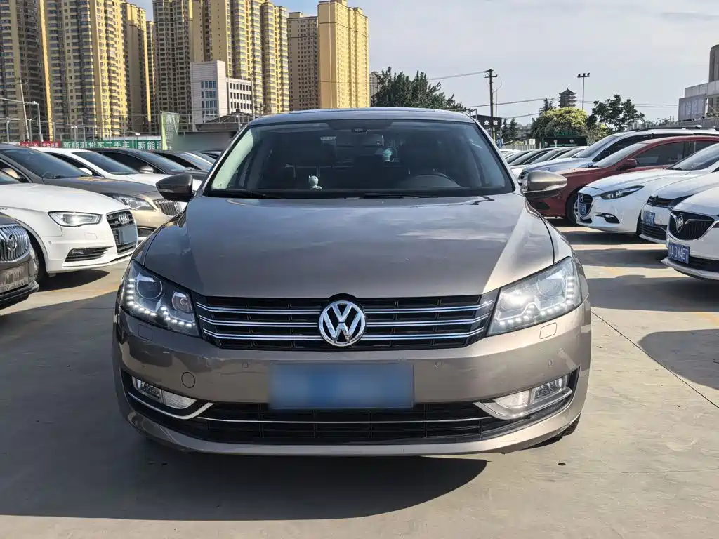 Volkswagen Passat 2014 — фото 4