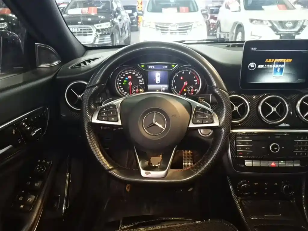 Mercedes-Benz CLA 2017 — фото 11