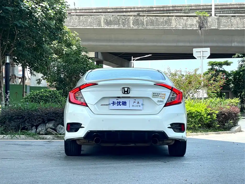 Honda Civic 2018 — фото 5