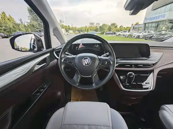 Buick GL8 2023