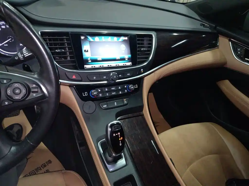 Buick LaCrosse 2018 — фото 12