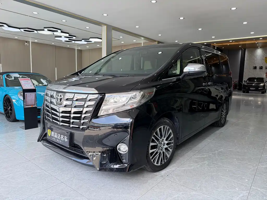 Toyota Alphard 2018 — фото 1