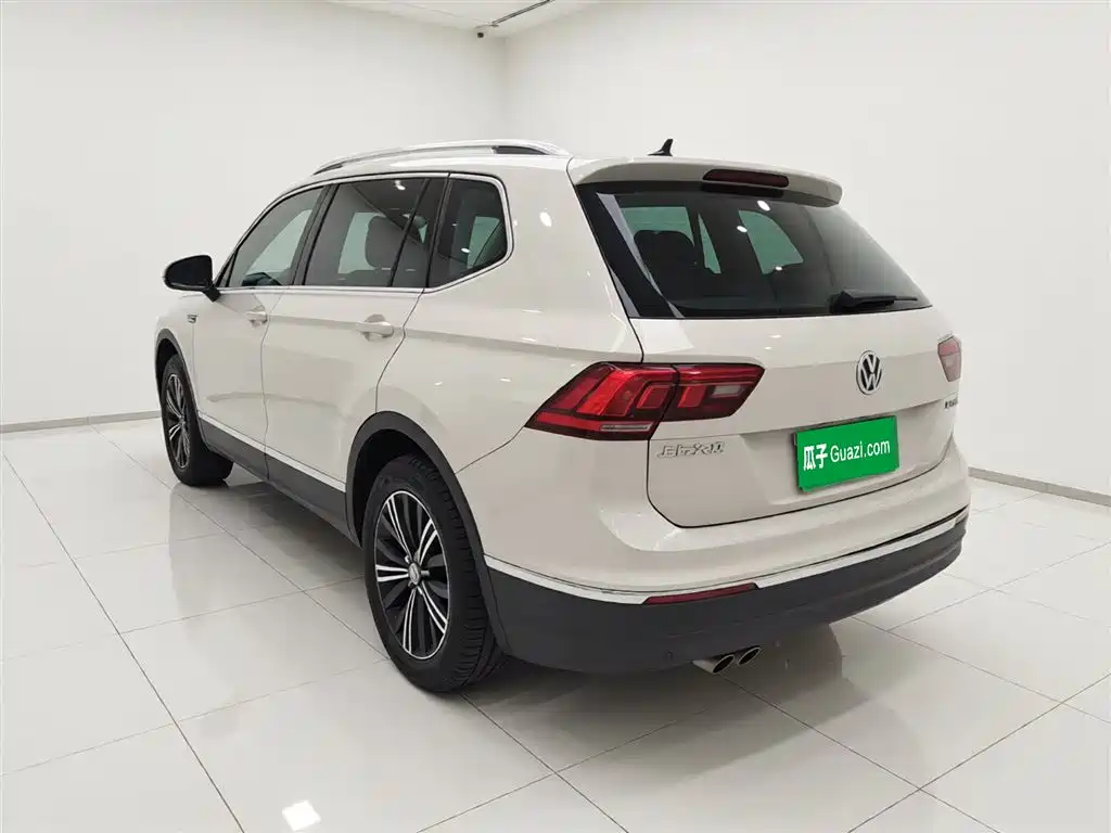 Volkswagen Tiguan L 2020 — фото 25