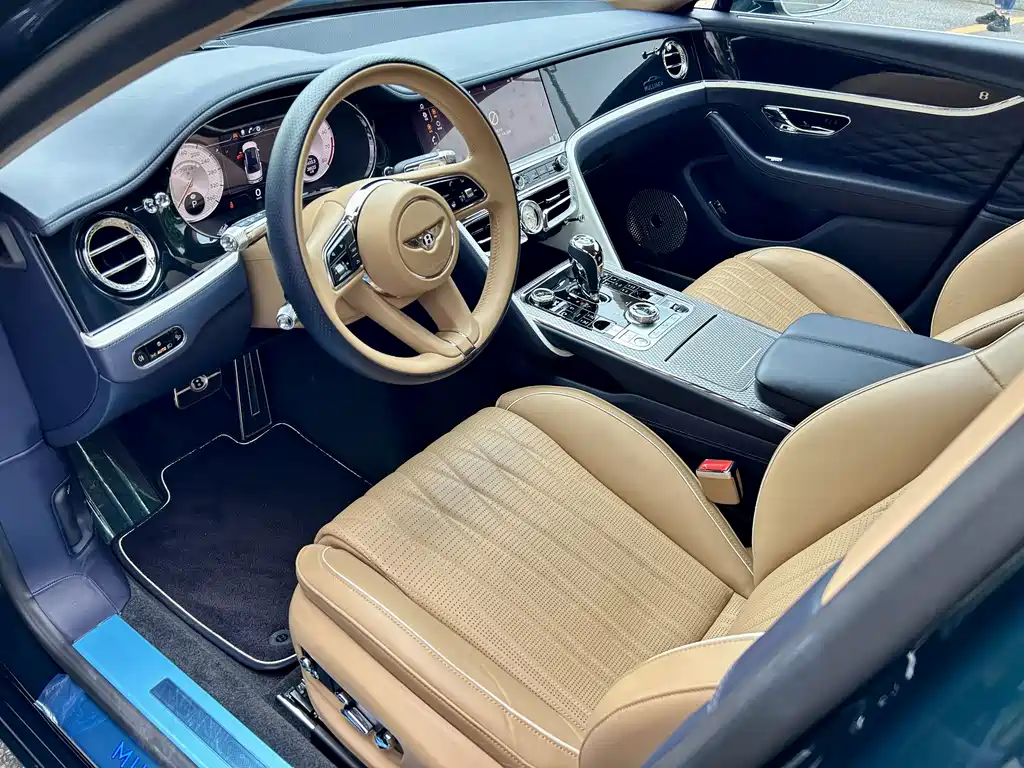 Bentley Flying Spur 2023 — фото 2