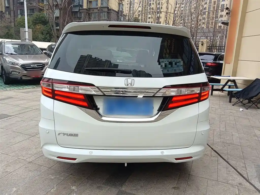 Honda Odyssey 2018 — фото 22
